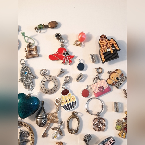 Assorted Charm ,pendants,Collection - Picture 7 of 12